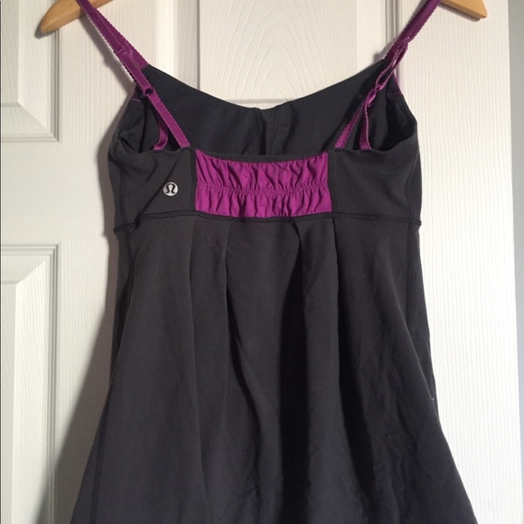 Lululemon size 4 top - Picture 3 of 3